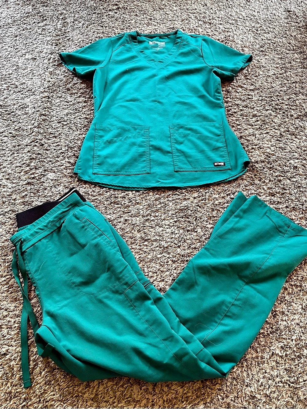 Grey's Anatomy by Barco scrub set Scrub Set in Green Size XS